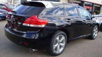 2009 Toyota Venza Pictures