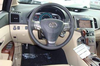 2009 Toyota Venza Photos