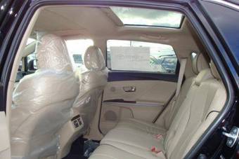 2009 Toyota Venza Pictures