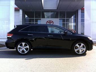 2009 Toyota Venza Pictures
