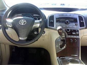 2009 Toyota Venza Pictures
