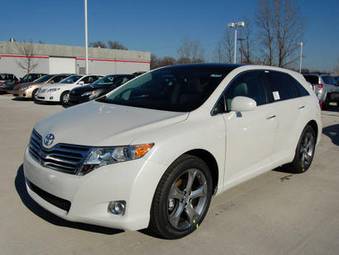 2009 Toyota Venza Pictures