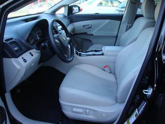 2009 Toyota Venza Pictures