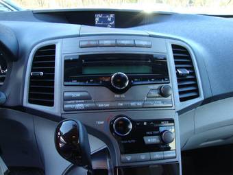 2009 Toyota Venza Photos