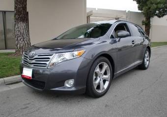 2009 Toyota Venza Photos