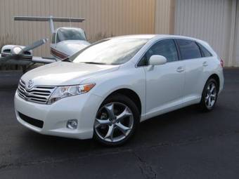 2009 Toyota Venza Photos