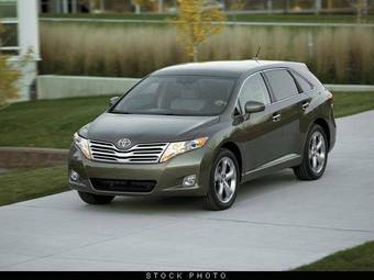 2010 Toyota Venza Photos
