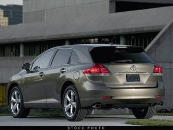 2010 Toyota Venza Photos