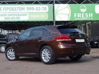 2010 Toyota Venza Photos