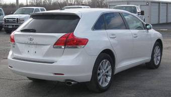 2010 Toyota Venza Pictures