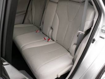 2010 Toyota Venza Pics