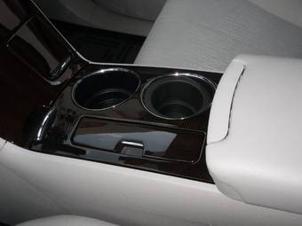 2010 Toyota Venza Photos