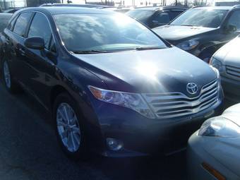 2010 Toyota Venza Pictures