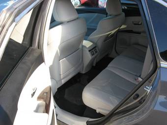 2010 Toyota Venza Pictures