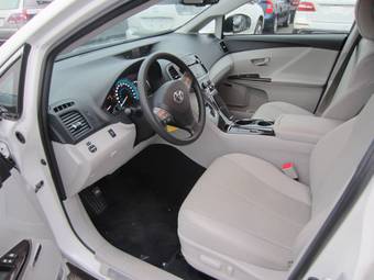 2010 Toyota Venza Pictures