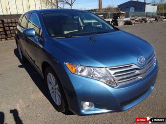 2010 Toyota Venza Photos