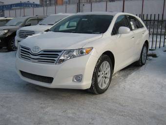 2011 Toyota Venza Pics