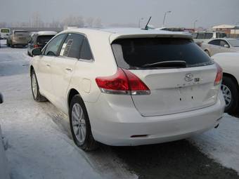2011 Toyota Venza Photos