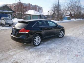 2011 Toyota Venza Images