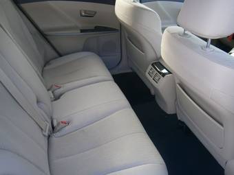 2011 Toyota Venza Pictures