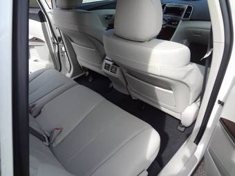 2011 Toyota Venza Pictures