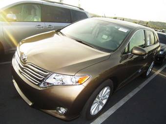 2011 Toyota Venza Photos