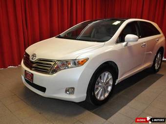 2011 Toyota Venza Photos