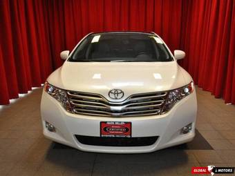 2011 Toyota Venza Pictures