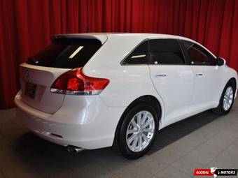 2011 Toyota Venza Images