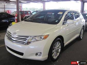 2011 Toyota Venza Photos