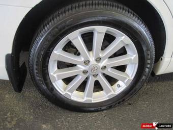 2011 Toyota Venza Pictures