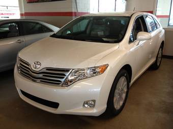 2012 Toyota Venza Photos