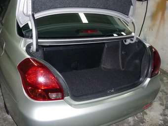 2001 Toyota Verossa Pictures