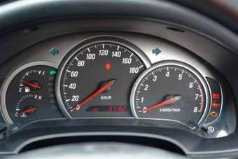 2001 Toyota Verossa Images