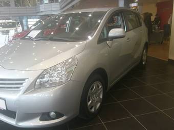 2012 Toyota Verso Pics