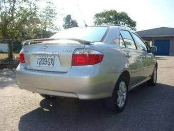 2004 Toyota Vios Photos