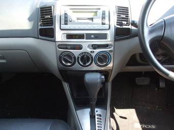 2004 Toyota Vios Photos