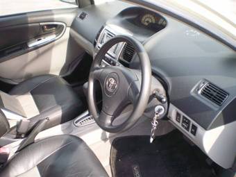 2004 Toyota Vios Photos