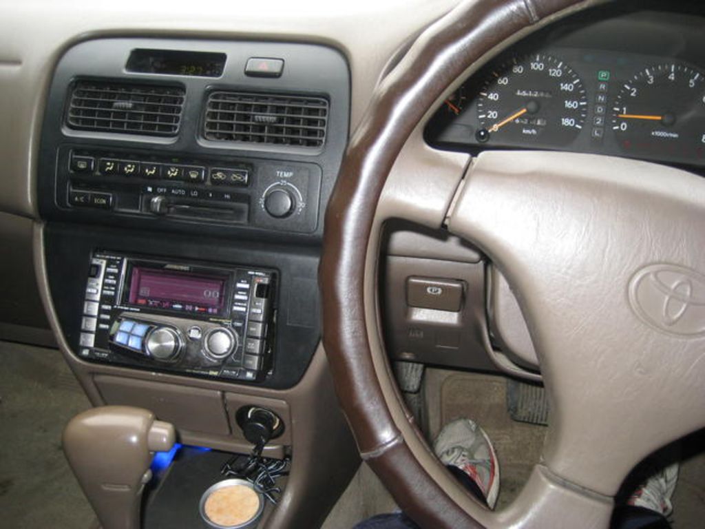 Toyota vista 1995