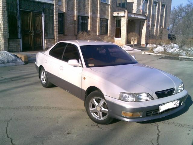 1995 Toyota Vista