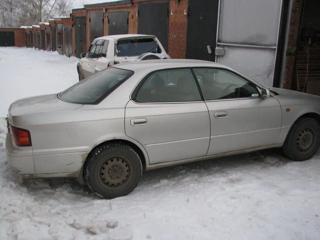 1998 Toyota Vista
