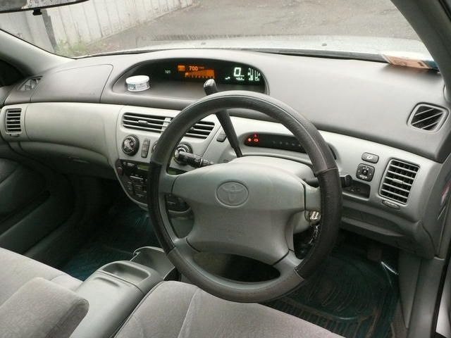1998 Toyota Vista