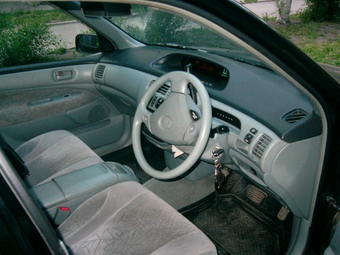 1998 Toyota Vista Photos