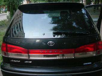 1998 Toyota Vista Photos