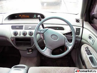 1998 Toyota Vista Pictures