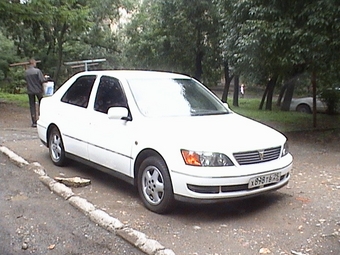 1999 Toyota Vista