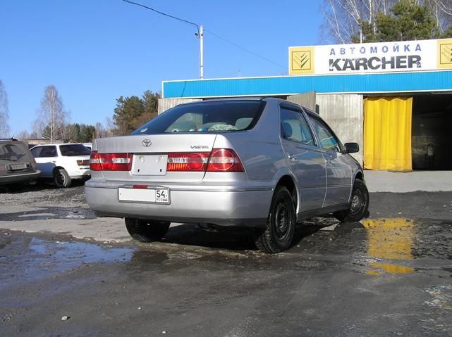 1999 Toyota Vista