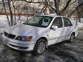 1999 Toyota Vista