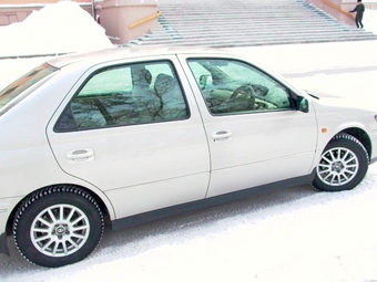 1999 Toyota Vista