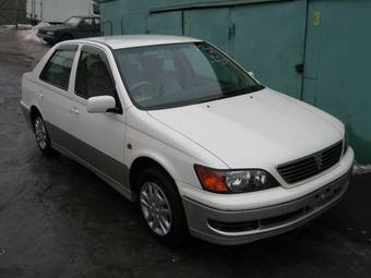 1999 Toyota Vista